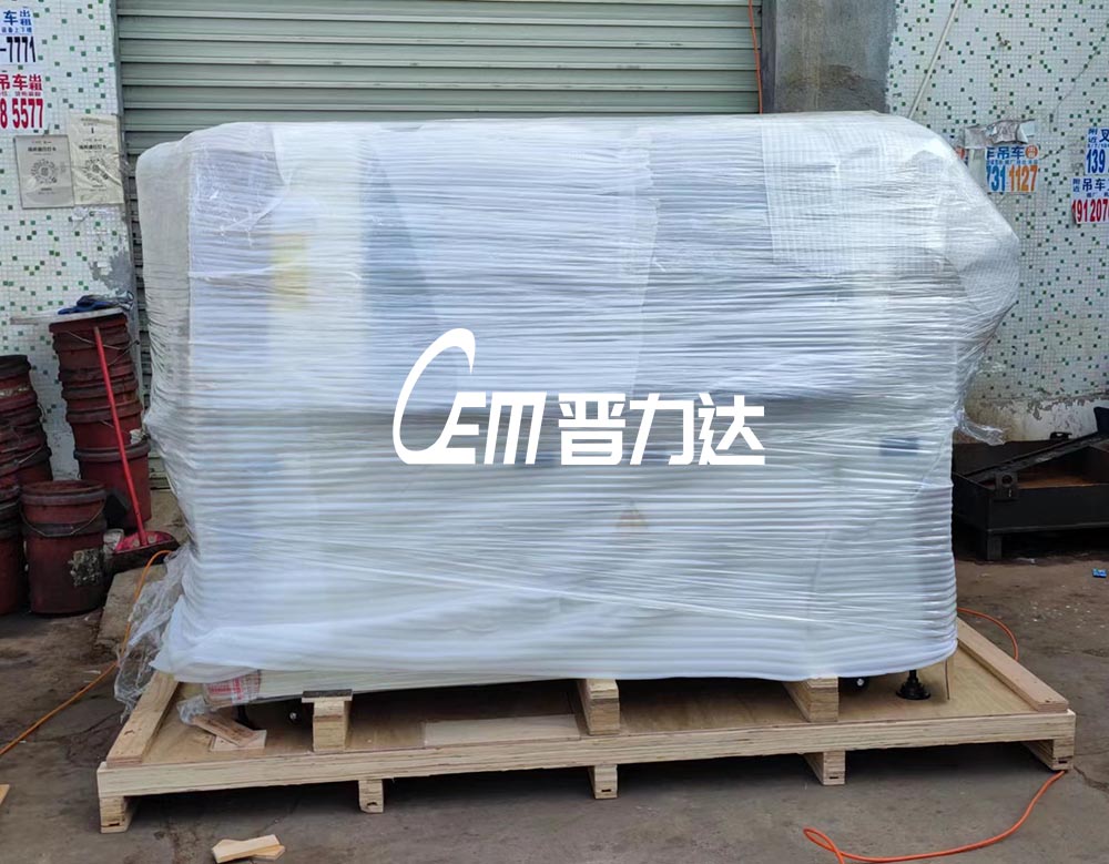 兩臺高配波峰焊出口德國漢堡市，全英文界面